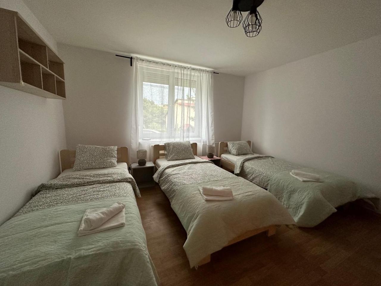 Mirabella House Apartment Rzeszow Bagian luar foto