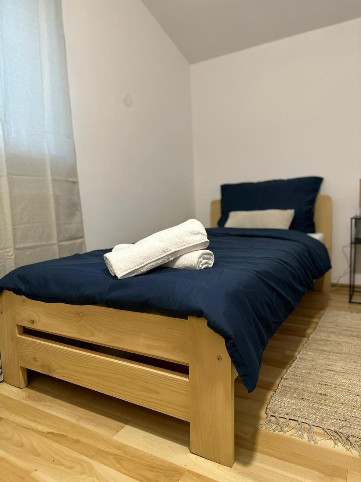 Mirabella House Apartment Rzeszow Bagian luar foto